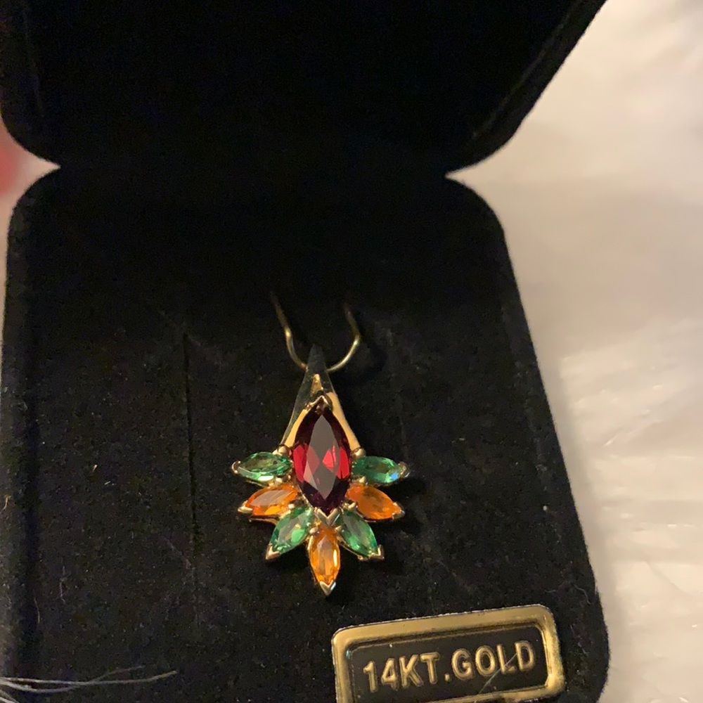 Garnet pendant